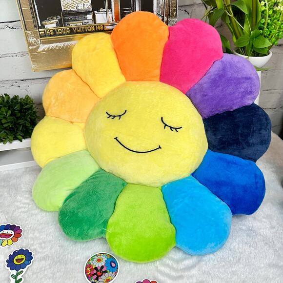 Murakami looking smile rainbow Pillow, stickers & bag charm keychain - Picture 3 of 11